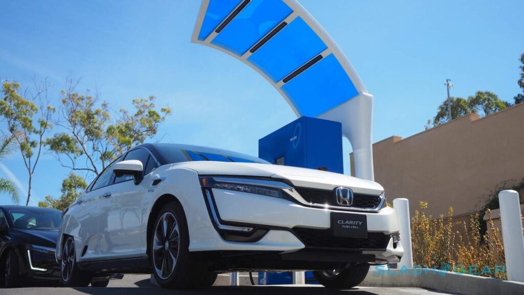 Honda is axing its Clarity hydrogen and hybrid cars in a big EV cull