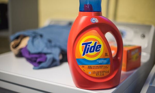 NASA Team and Tide to deal with dirty laundry in space