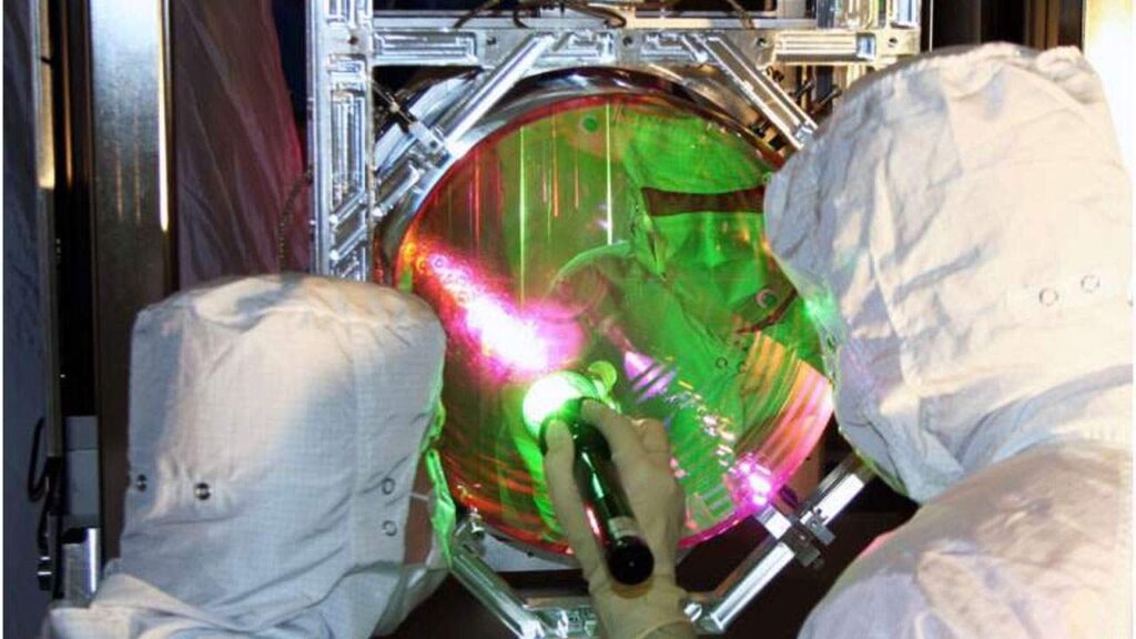 Physicist cools the object of 10 kilograms to a state near quantum